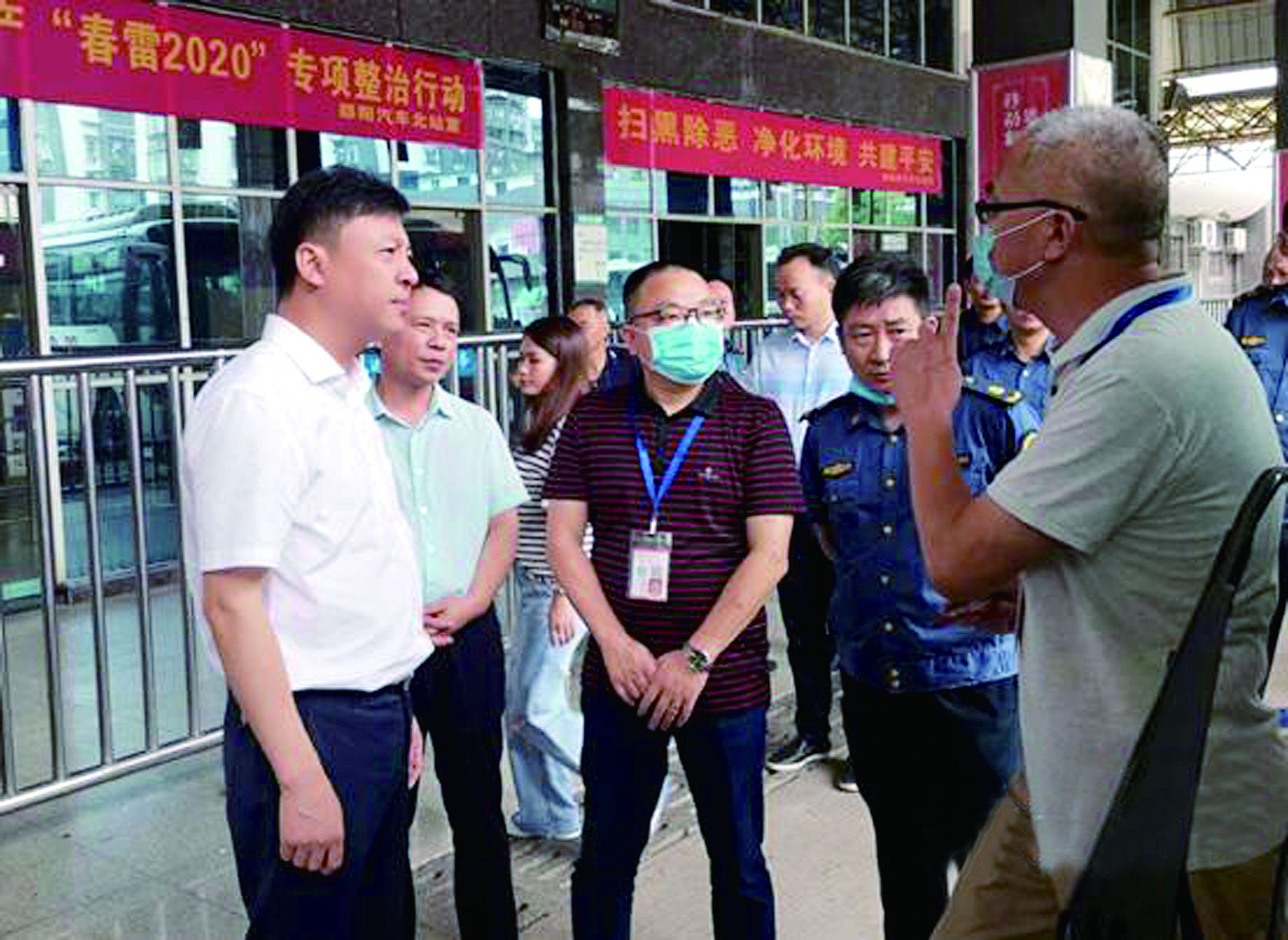 李葉松暗訪督查市區(qū)汽車(chē)站安全工作